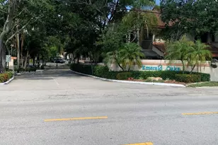 3345 Emerald Oaks Dr, Hollywood, FL 33021 - Photo 36