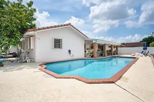 520 NW 132nd Ct, Miami, FL 33182 - Photo 26