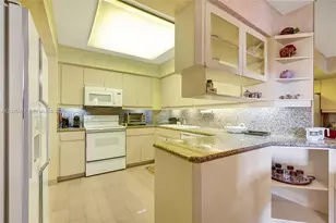 9801 Collins Ave, Bal Harbour, FL 33154 - Photo 22