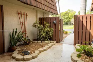 1222 SW 120th Way, Davie, FL 33325 - Photo 24