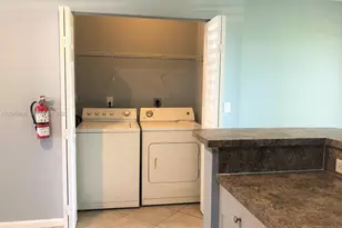 8209 SW 25th Ct, Miramar, FL 33025 - Photo 12
