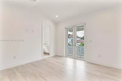 3406 Ponce De Leon Blvd, Coral Gables, FL 33134 - Photo 6