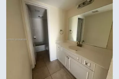 5112 NW 79 Ave #202, Doral, FL 33166 - Photo 8