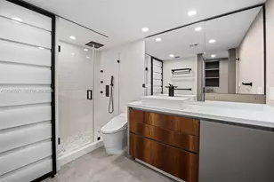 2801 NE 183rd St, Aventura, FL 33160 - Photo 14