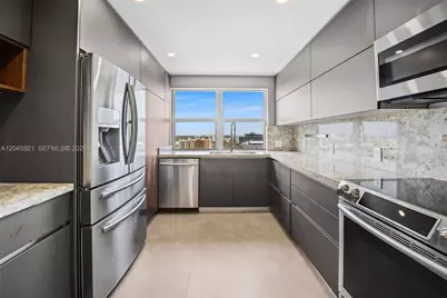 2801 NE 183rd St #1801W, Aventura, FL 33160 - Photo 10