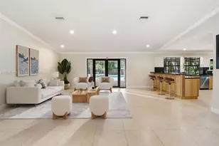 16564 SW 153rd Ct, Miami, FL 33187 - Photo 2
