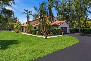 16564 SW 153rd Ct, Miami, FL 33187 - Photo 6