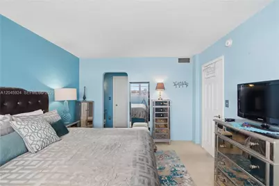 3000 Marcos Dr #P612, Aventura, FL 33160 - Photo 20