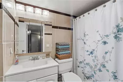 3000 Marcos Dr #P612, Aventura, FL 33160 - Photo 22