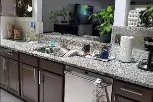 132 Sparrow Dr, Royal Palm Beach, FL 33411 - Photo 2