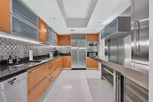 400 Alton Rd, Miami Beach, FL 33139 - Photo 22