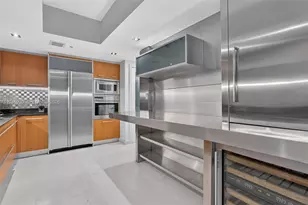 400 Alton Rd, Miami Beach, FL 33139 - Photo 24