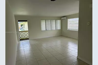 11925 NE 19th Dr #8, North Miami, FL 33181 - Photo 2