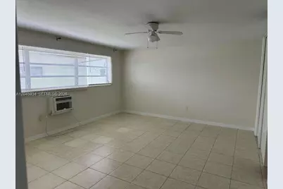 11925 NE 19th Dr #8, North Miami, FL 33181 - Photo 4