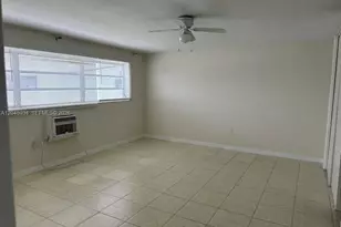 11925 NE 19th Dr, North Miami, FL 33181 - Photo 4