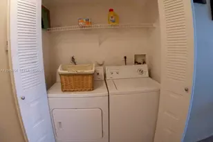 2361 NW 33rd St, Oakland Park, FL 33309 - Photo 6