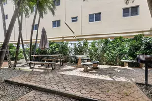 1740 Funston St, Hollywood, FL 33020 - Photo 22