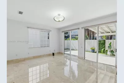 11274 NW 43rd Ter #0, Doral, FL 33178 - Photo 10