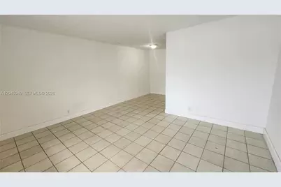 280 SW 11th Ave #5, Hallandale Beach, FL 33009 - Photo 2