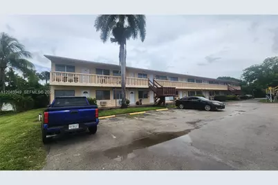 280 SW 11th Ave #5, Hallandale Beach, FL 33009 - Photo 16