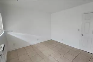 280 SW 11th Ave, Hallandale Beach, FL 33009 - Photo 14