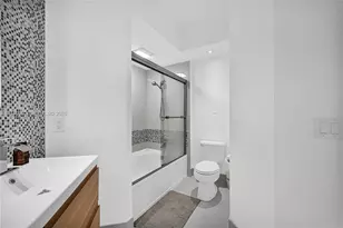 3245 NE 184th St, Aventura, FL 33160 - Photo 16
