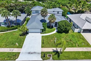 542 N Cypress Dr, Tequesta, FL 33469 - Photo 50