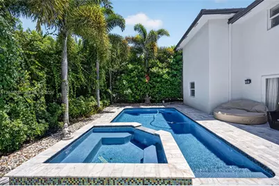 542 N Cypress Dr #542, Tequesta, FL 33469 - Photo 48