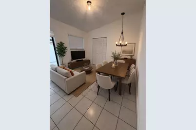 10364 NW 128th Ter, Hialeah Gardens, FL 33018 - Photo 4