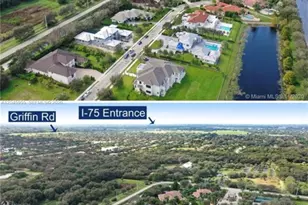 12802 Grand Oaks Dr, Davie, FL 33330 - Photo 4