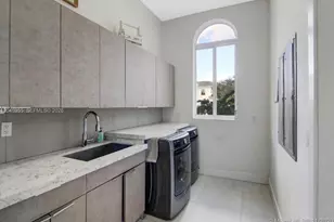 12802 Grand Oaks Dr, Davie, FL 33330 - Photo 50