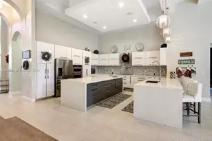 12802 Grand Oaks Dr, Davie, FL 33330 - Photo 14