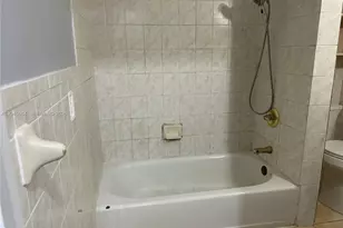 1355 NW 86th St, Miami, FL 33147 - Photo 18