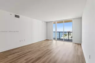 1155 Brickell Bay Dr, Miami, FL 33131 - Photo 4