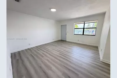 333 NW 2nd Ave #6, Hallandale Beach, FL 33009 - Photo 4
