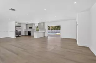 7040 NW 8th Ct, Plantation, FL 33317 - Photo 14
