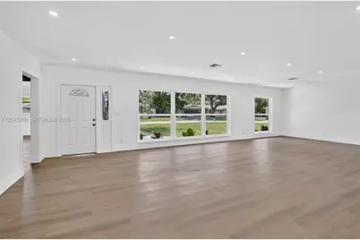 7040 NW 8th Ct, Plantation, FL 33317 - Photo 16