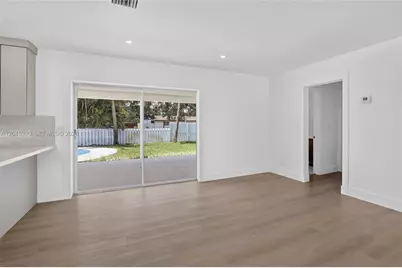 7040 NW 8th Ct, Plantation, FL 33317 - Photo 14