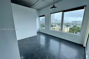 10 SW South River Dr, Miami, FL 33130 - Photo 14