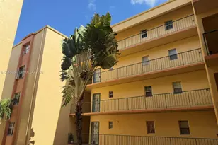 1975 W 44th Pl, Hialeah, FL 33012 - Photo 38