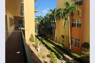 1975 W 44th Pl #203, Hialeah, FL 33012 - Photo 26