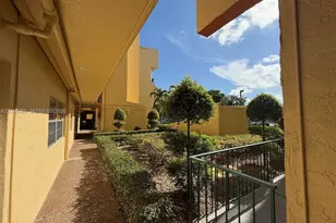 1975 W 44th Pl, Hialeah, FL 33012 - Photo 30