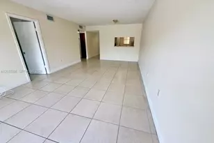 1975 W 44th Pl, Hialeah, FL 33012 - Photo 12