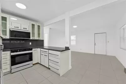 1201 NW 10th Pl, Fort Lauderdale, FL 33311 - Photo 6