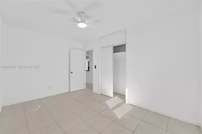1201 NW 10th Pl, Fort Lauderdale, FL 33311 - Photo 8