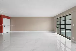 14203 SW 66th St, Miami, FL 33183 - Photo 2