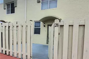 1655 NE 115th St, Miami, FL 33181 - Photo 22