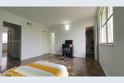 1655 NE 115th St #28B, Miami, FL 33181 - Photo 14
