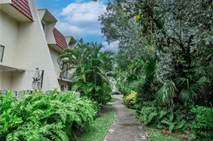 1655 NE 115th St, Miami, FL 33181 - Photo 34