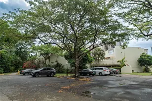 1655 NE 115th St, Miami, FL 33181 - Photo 26